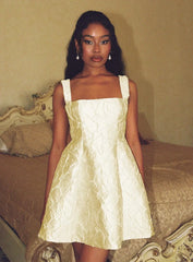 Eloquent Mini Dress Light Yellow